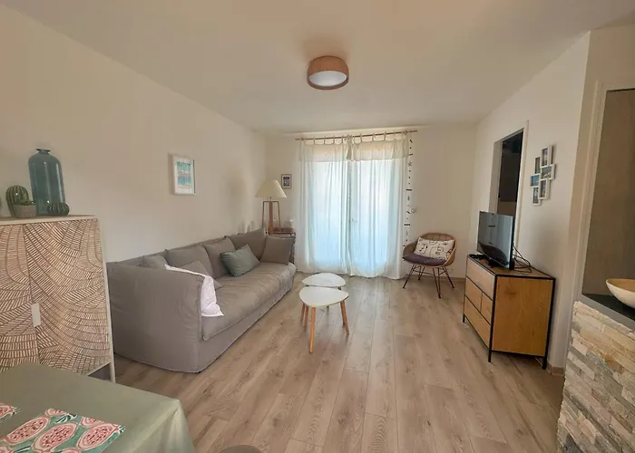 A Moresca Apartment *